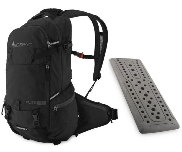 Batoh ACEPAC Flite 15  - černý + chránič páteře