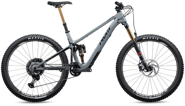 Celoodpružené elektrokolo Pivot Shuttle SL Team XTR Barva: Desert Sage Green