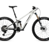 Celoodpružené elektrokolo Pivot Shuttle SL Team XTR WC Barva: Aspen White