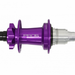 Náboj Hope PRO 5 zadní - fialový Rozměr: 157x12 mm