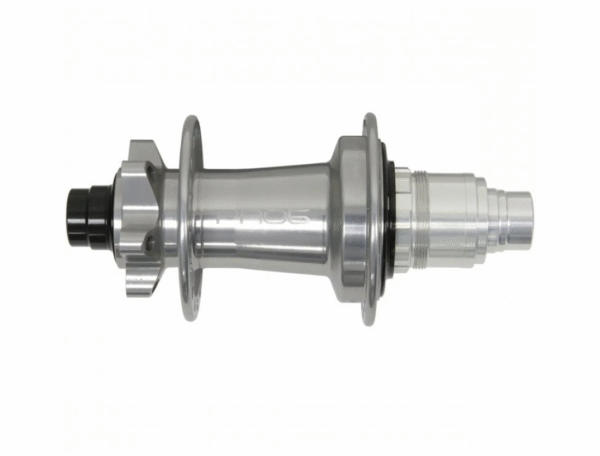 Náboj Hope PRO 5 zadní - stříbrný Rozměr: 157x12 mm