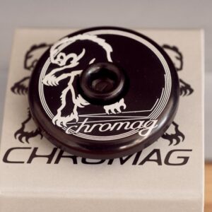 Víčko představce Chromag Barevná kombinace: Černé