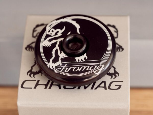 Víčko představce Chromag Barevná kombinace: Černé