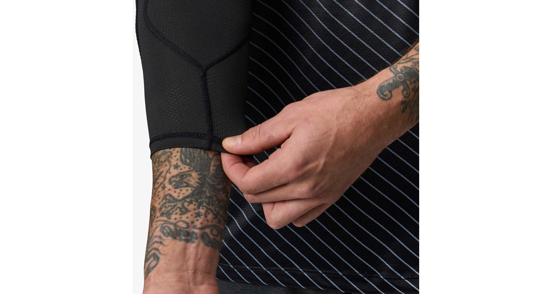 RACE FACE SOFTGOODS Chrániče loktů Race Face Indy - stealth Velikost: M - Obrázek 2