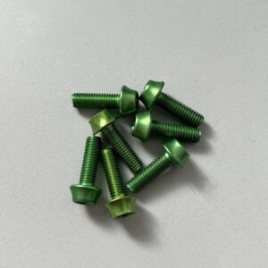 Eloxované šrouby ke košíkům lahví A2Z Varianta: zelená