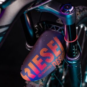 Riesel design Blatník Riesel Schlamm - PE flipflop violet-green